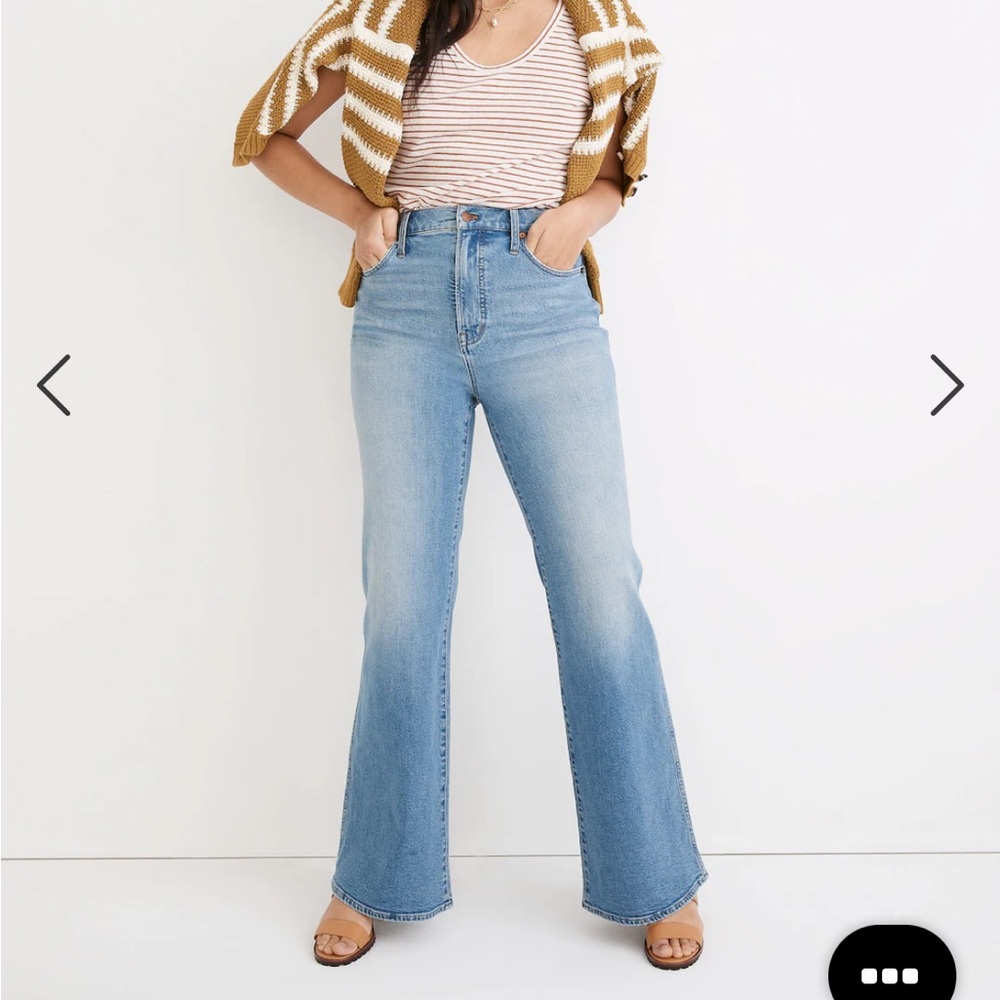 Madewell 11 inch High Rise Flare in Caine Wash Petite Size 27